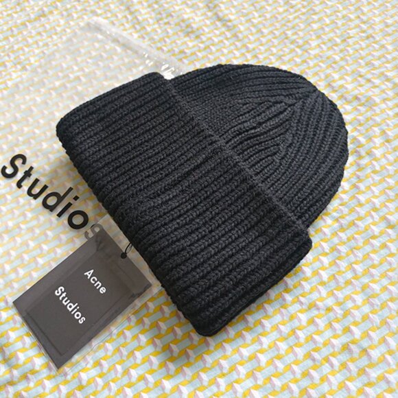 Acne Studios Knitted Hat - Picture 4 of 5